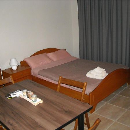 Kalamata Home, Marina A ภายนอก รูปภาพ