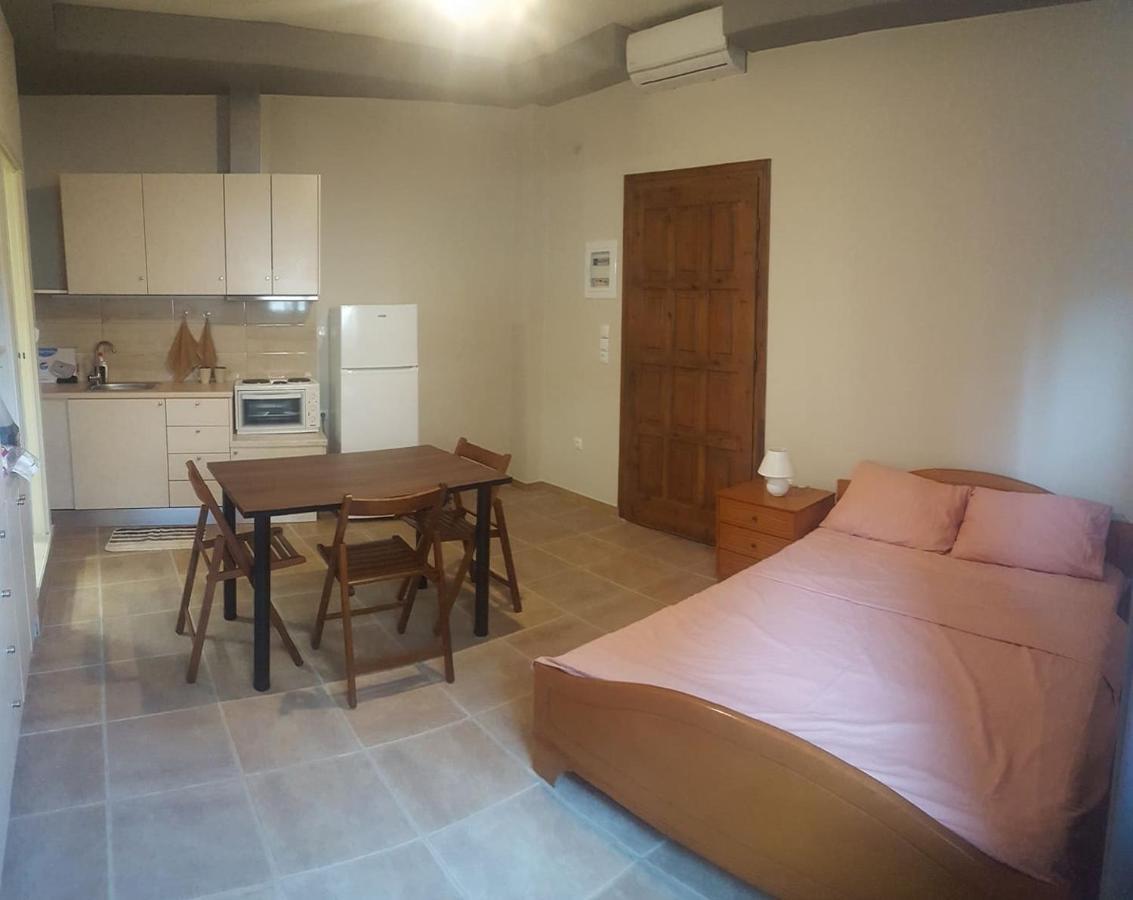 Kalamata Home, Marina A ภายนอก รูปภาพ