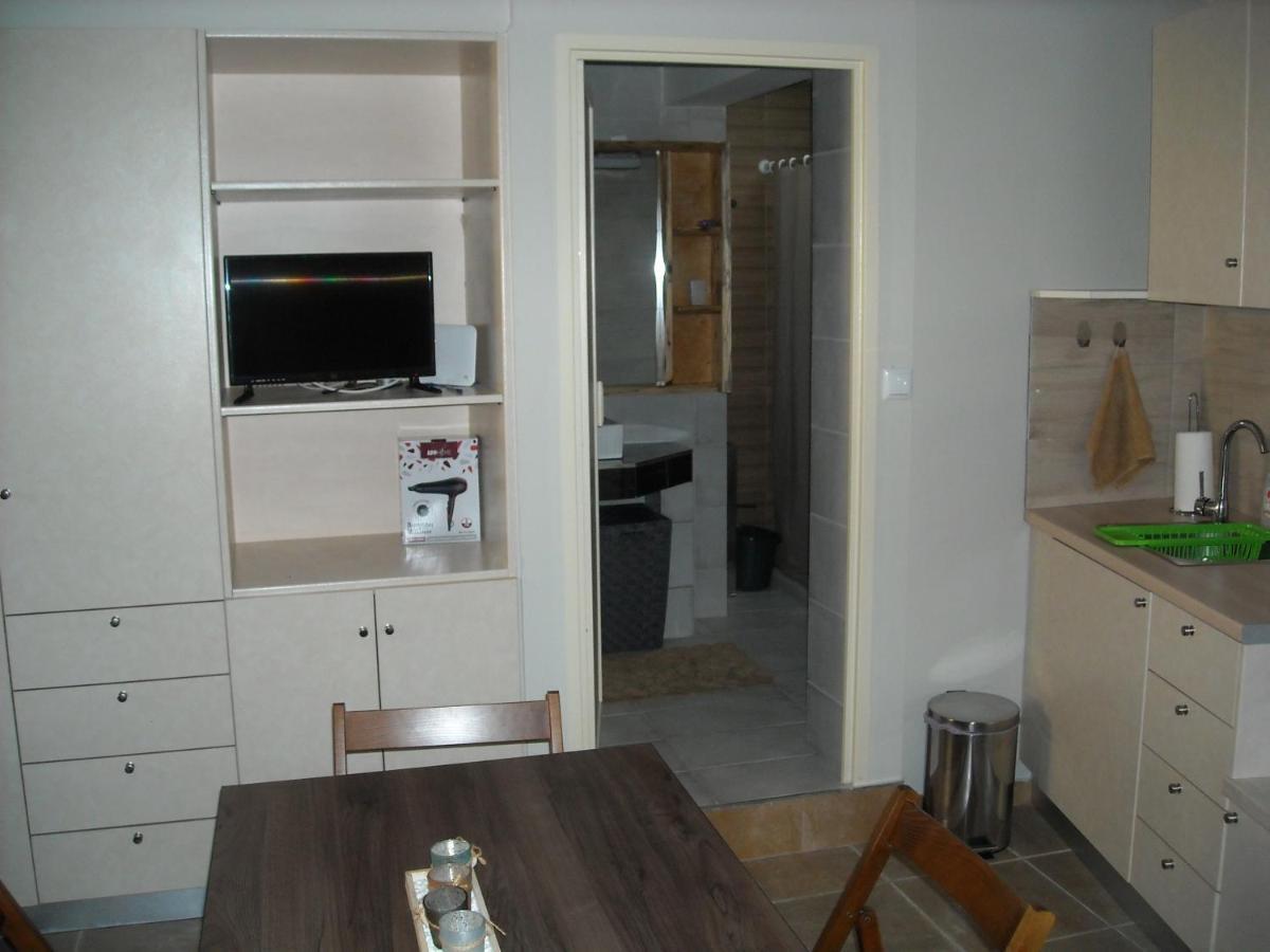 Kalamata Home, Marina A ภายนอก รูปภาพ